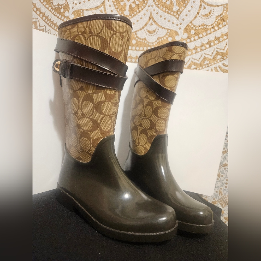 Coach TRISHA II New Rain Boots Womens Size 5 B Brown Signature Canvas Rubber